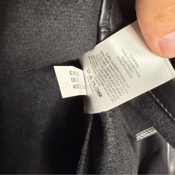 Express Women’s Black Faux Leather Ruffle Shoulder Button-Up Shirt Size XS NWT - Picture 4 of 7